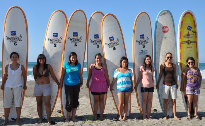 Travel Writers in Surfing Clinic