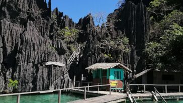 Barracuda Lake Entrance by Madcel via Wikipedia cc