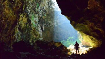 Callao Cave photo by Mkirader via Wikipedia CC