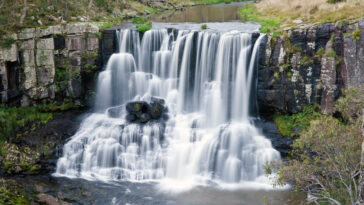 Ebor Falls photo via Depositphotos