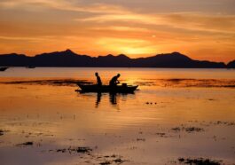 Sunset in Coron Corong Beach El Nido photo by Xavier Smet via Unsplash