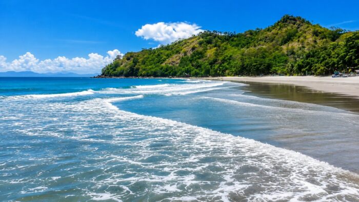 Pikalawag Beach
