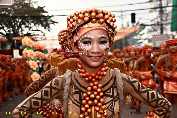 Cebu Sinulog Festival photo by Jonathan Burgos via Flickr Creative Commons