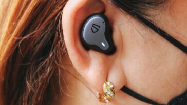 SoundPEATS H1 Bluetooth Earbuds