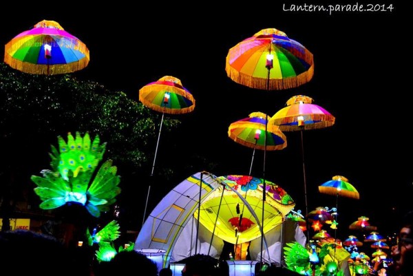 Lantern Parade in Baguio City photo by Kai Tamz