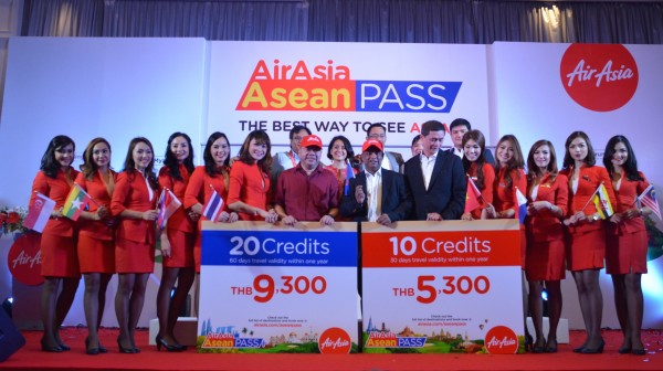 AirAsia Officials with CEO Tony Fernandes