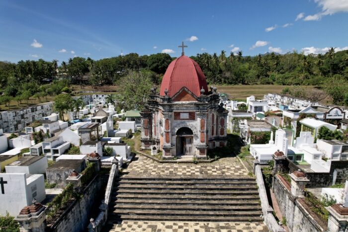 San Joaquin Cemetery photo by Joshua Chua