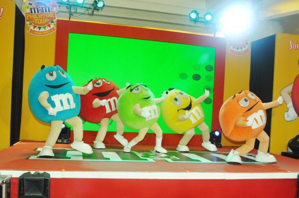 M&M'S characters performing