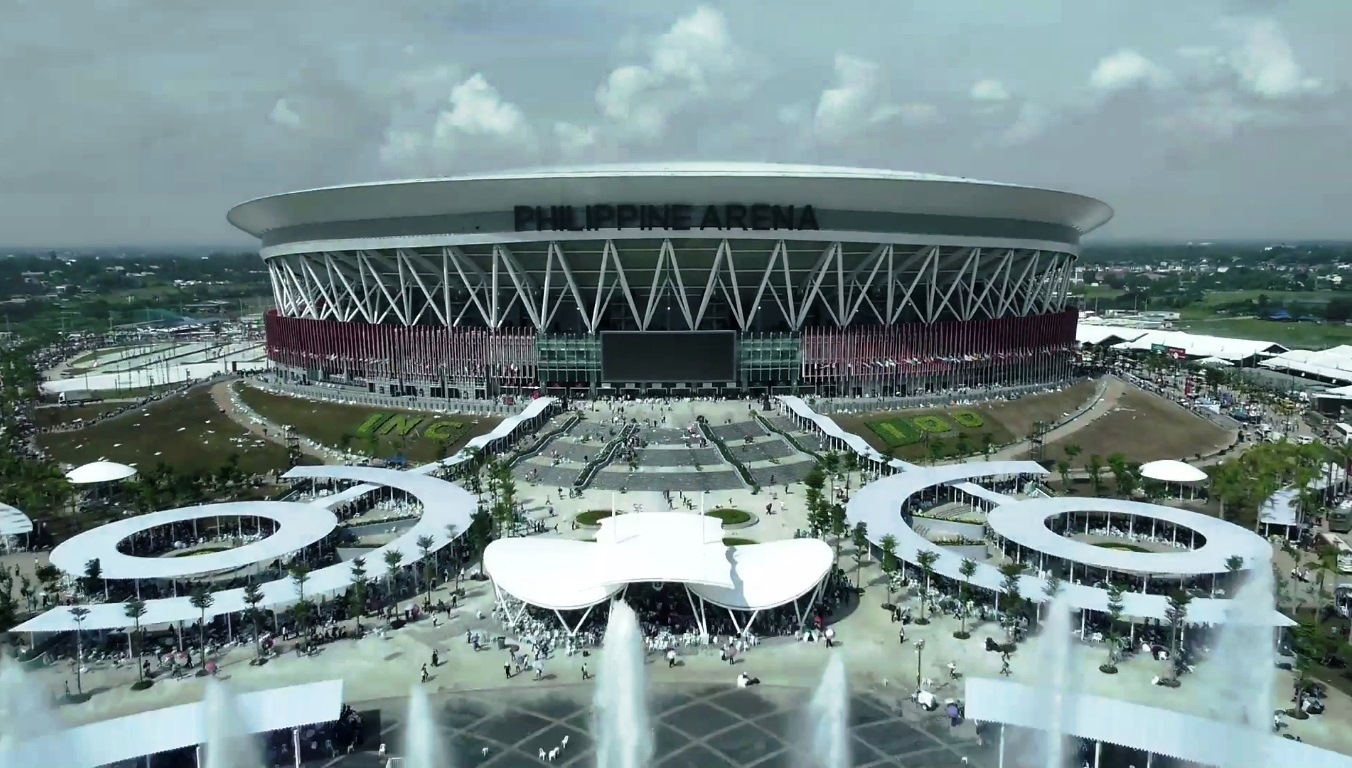 The Philippine Arena by Crossleague - Own work. Licensed under CC BY-SA 4.0 via Wikimedia Commons