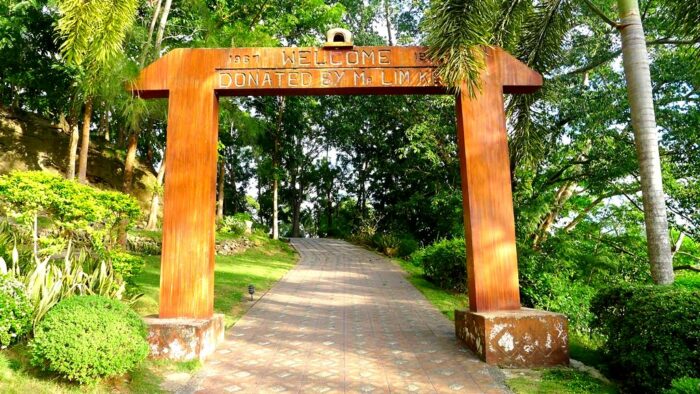Welcome structure