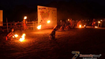 Zoocobia Fun Zoo Tribal Show