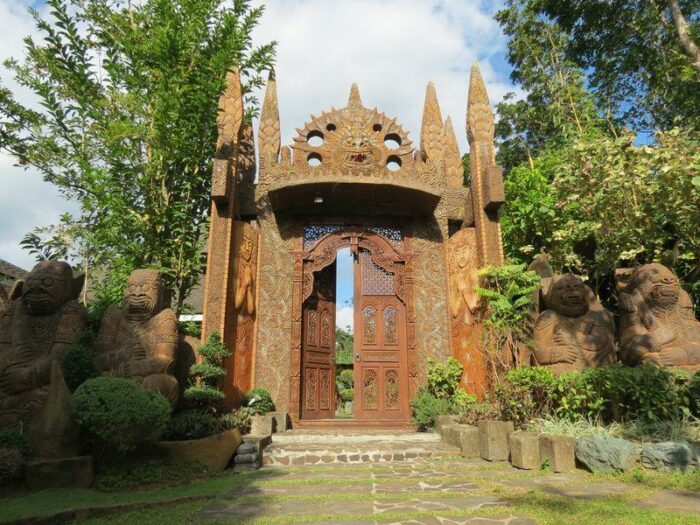 Cintai-Coritos Garden Balinese Gate
