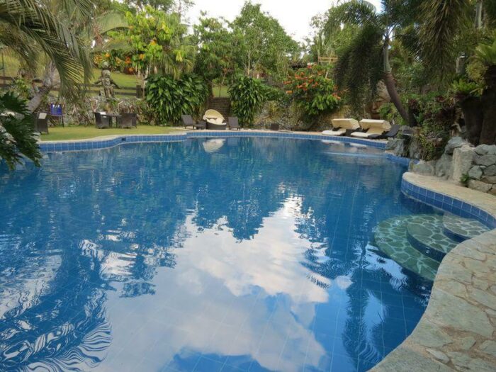 Cintai Coritos Garden Hotel Pool Area