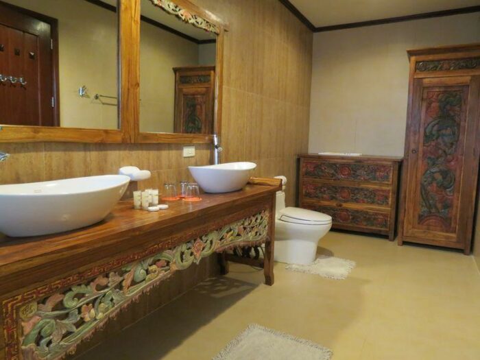 Cintai Coritos Wash Room