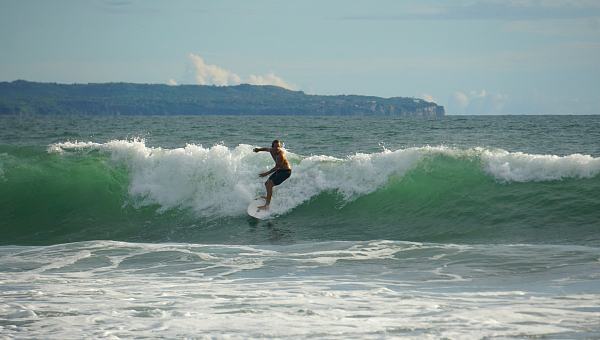 Surf at Echo beach Canggu