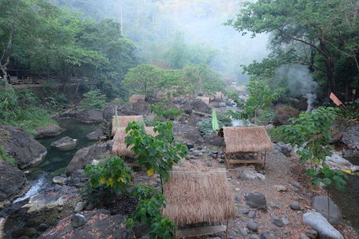 Huts for rent in Daranak