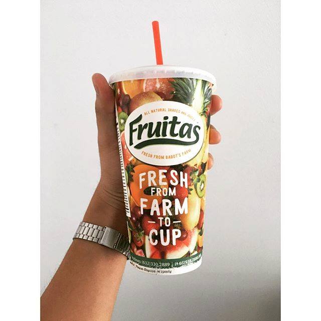 Fresh fruit shake by Fruitas