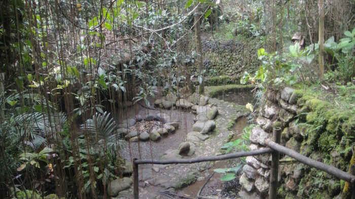A promising landscape of extraordinary experiences at the entrance of he village
