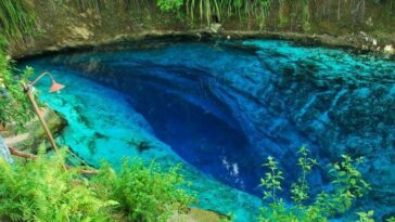 Hinatuan Enchanted River