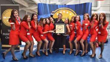 AirAsia Cabin Crew with Captain Comendador and Maan Hontiveros