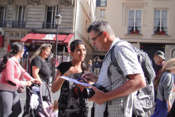 Do you speak English Scam in Paris