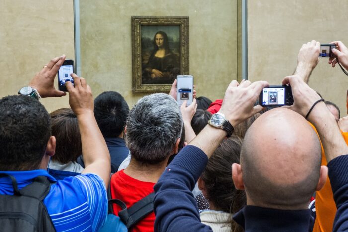 The heavily guarded Mona Lisa Painting