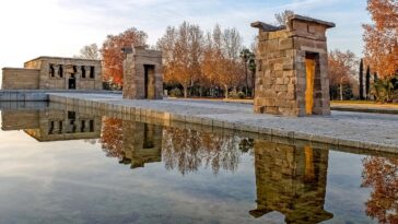Debod Temple in Madrid - Etihad Airways announces Economy Class and Business Class Promotion