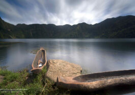 Lake Holon by Rawen Balmana