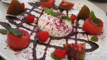 tomato salad with fresh mozzarella
