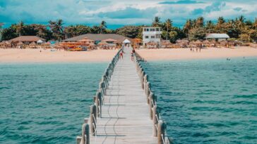 Lakawon Island Budget Travel Guide photo by Louie Martinez via Unsplash