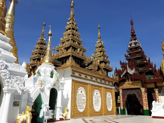 Beautiful Asian architecture of Shwedagon Pagoda