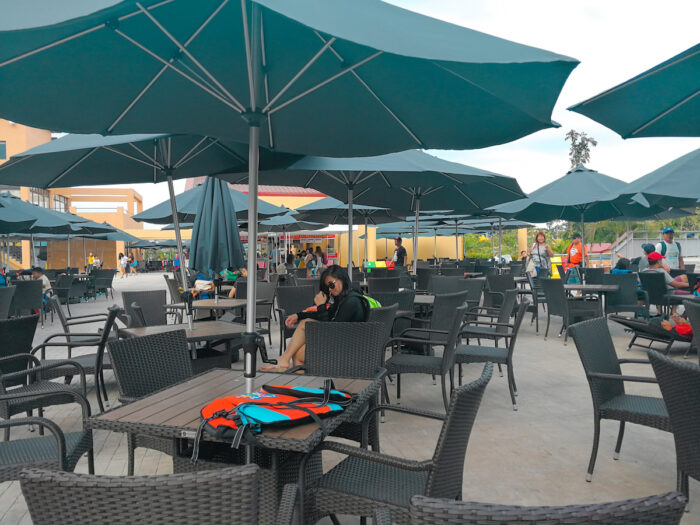 Umbrella, tables and chairs for free