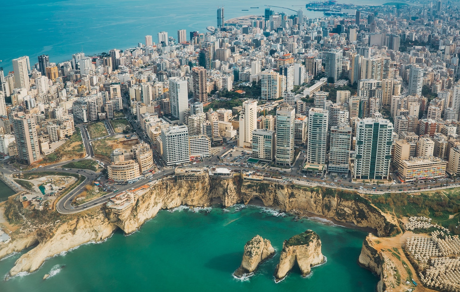 Beirut Travel Guide Blog photo by Piotr Chrobot via Unsplash