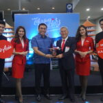 (3rd from left) AirAsia Philippines CEO and pilot Captain Dexter Comendador and Ambassador Michael Peiyung Hsu of Taiwan Economic Cultural Office are flanked by AirAsia cabin crew