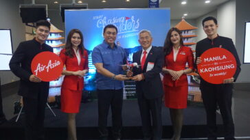 (3rd from left) AirAsia Philippines CEO and pilot Captain Dexter Comendador and Ambassador Michael Peiyung Hsu of Taiwan Economic Cultural Office are flanked by AirAsia cabin crew