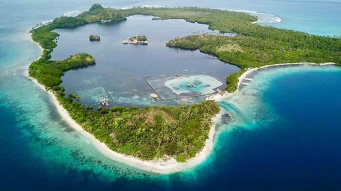 Juag Island and Lagoon Photo by Glenn Olayres Belarmino @glennb__