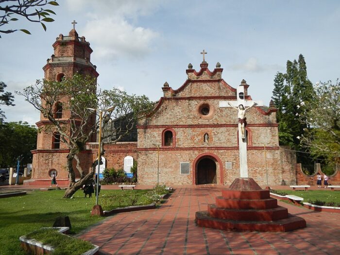 Bayombong Cathedral by Ramon FVelasquez via Wikimedia cc