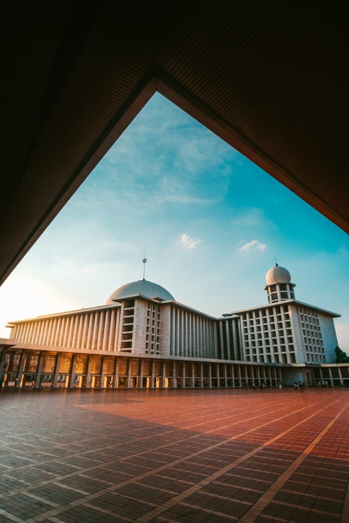 Great Mosque Istiqlal, Jakarta, Indonesia by Rezky Ramadhani via Unsplash