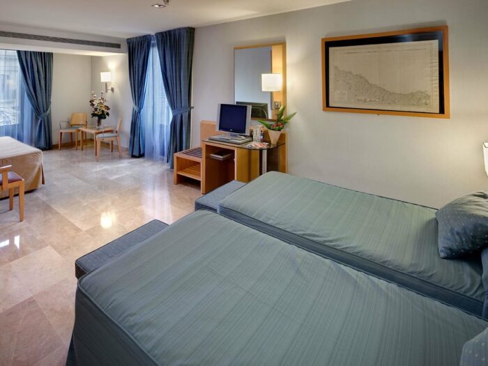Triple Bed Room at Del Mar Hotel Barcelona