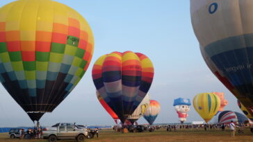 Hot air balloons were able to fly within Pradera Verde, which is a perfect box wind location. Photo by Ramir Cambiado