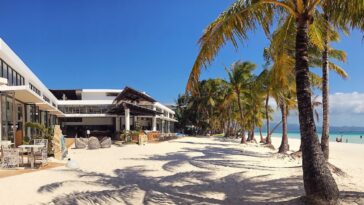Discovery Shores Boracay’s sprawling beachfront. Photo by Matthew Gomez