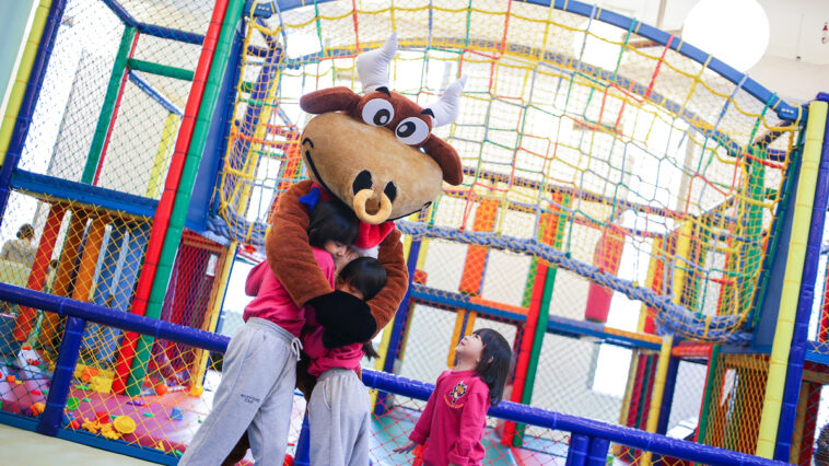Play time at Shangri-La The Fort’s Adventure Zone is included when you book the Family Fun package online