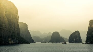 Ha Long Bay by Warren Wong via Unsplash