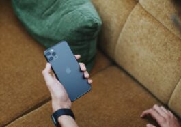 Smart iPhone11 Pro Max @muk_l_ via unsplash