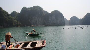 Ha Long Bay by @rafaprada via Unsplash