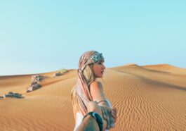 Visit the Dubai desert photo by @valeriaandersson via Unsplash