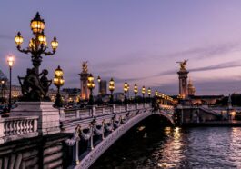 Best Paris Luxury Hotels photo by @ettocl via Unsplash
