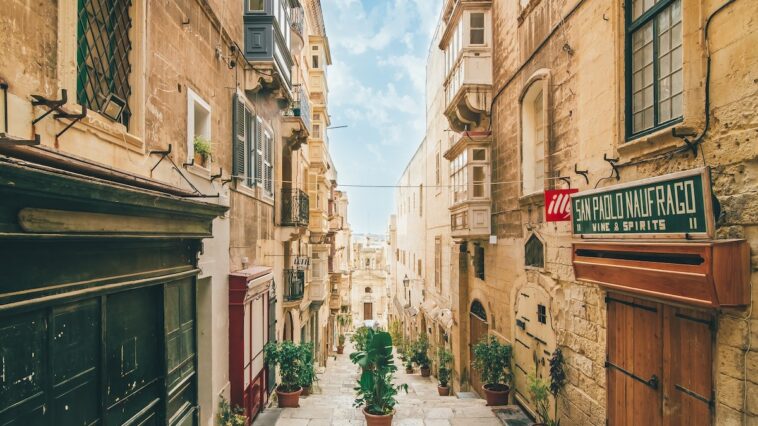 Valletta, Malta by Ferenc Horvath via Unsplash