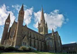 Bendigo Cathedral by Larry Ellis via Wikipedia CC