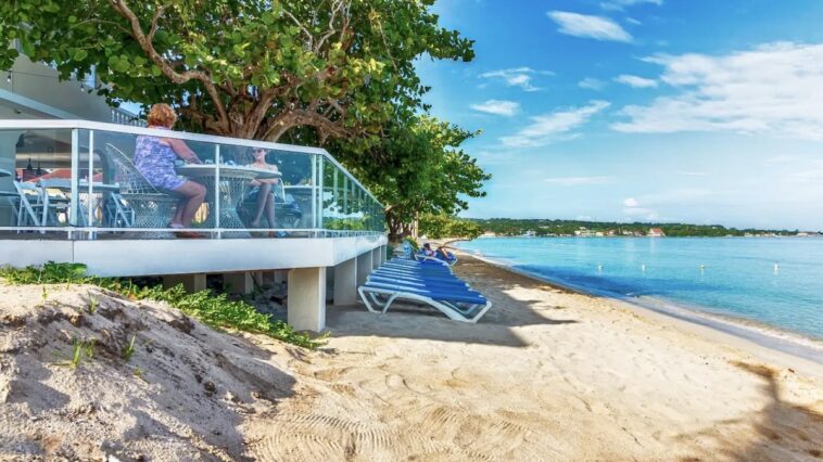 Best Airbnbs in Negril Jamaica